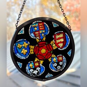 WINGED HEART Stained Glass Westminster Abbey Tudor Rose Heraldic 2.5" Roundelett